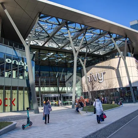 Velky 3-izbovy Bratislava-stare Mesto 公寓 布拉迪斯拉发