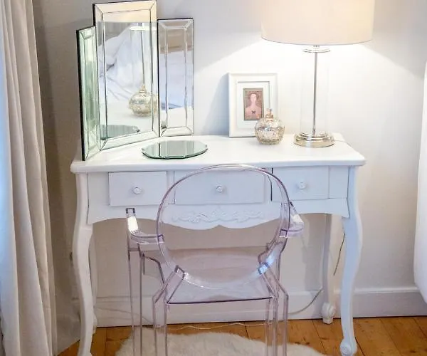 Velky 3-izbovy Bratislava-stare Mesto * براتسيلافا