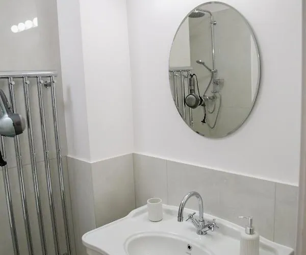 Velky 3-izbovy Bratislava-stare Mesto شقة *