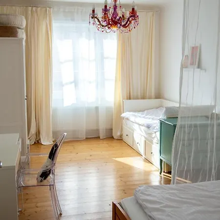 Velky 3-izbovy Bratislava-stare Mesto Apartment *