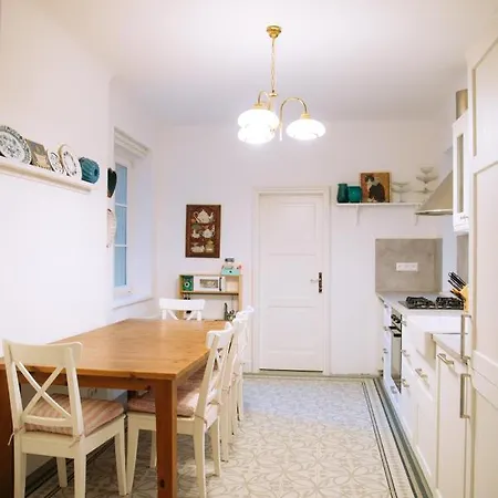 Apartment Velky 3-izbovy Bratislava-stare Mesto